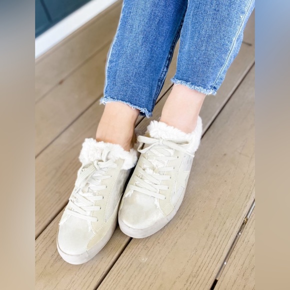 ShuShop fur lined slide shoes. Size 9 - Picture 8 of 9